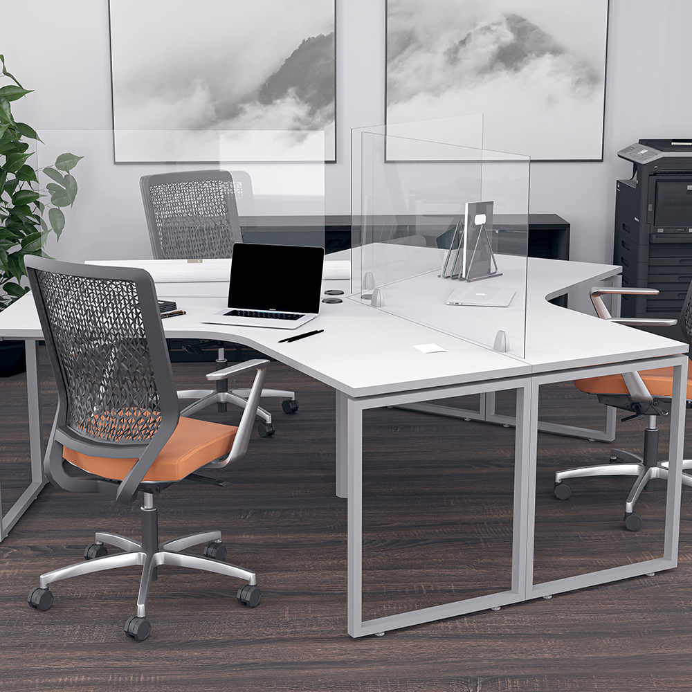 Nova 3 Person 120 Degree Desk With Privacy Screen